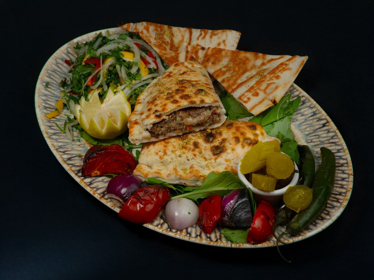 معجوقة بالعجين